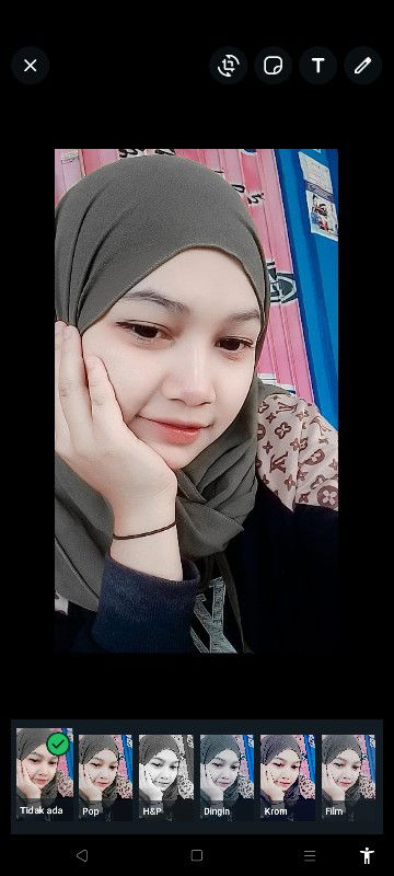 Astutik Puji profile icon