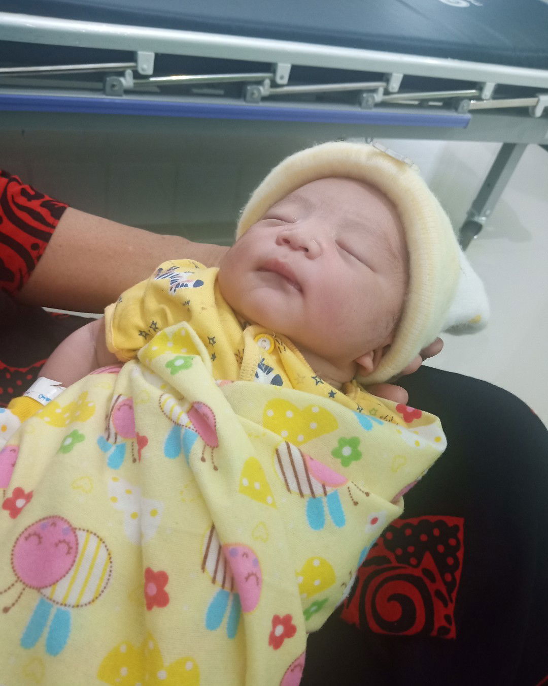 Indah PrillyBie profile icon