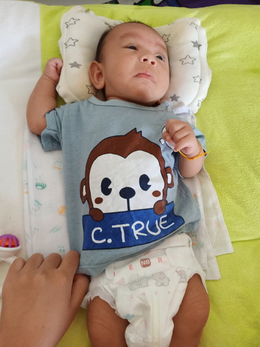 น้องกำลังจะ3เดือนค่ะ เริ่มไม่ค่อยนอนกลางวันแล้ว