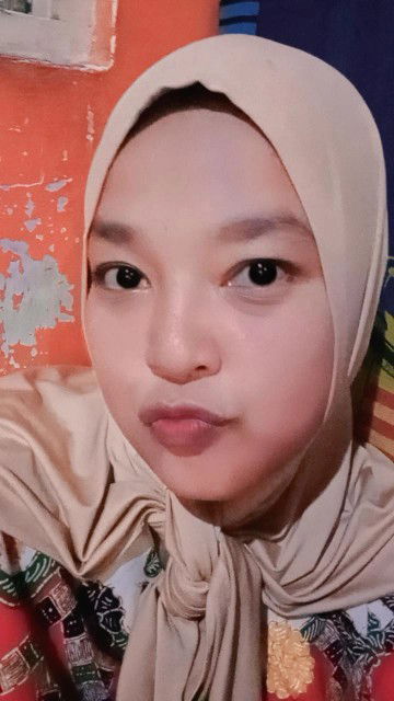 Titin Suarni profile icon