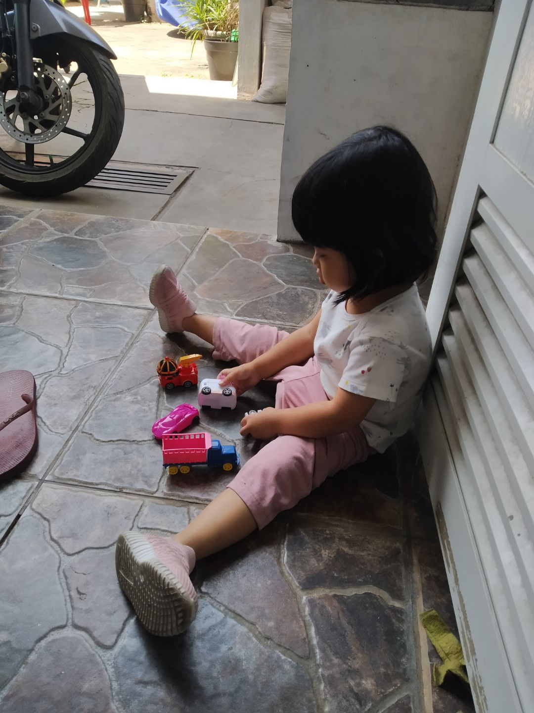 Ragil Ayu profile icon