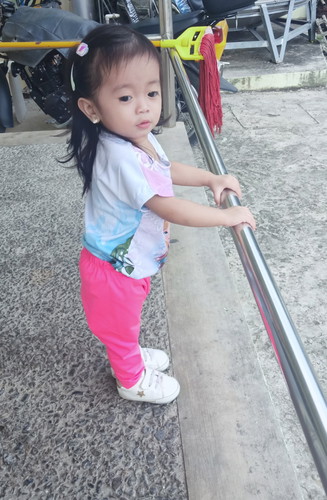 should I stop breastfeeding to increase my baby's appetite for solid food?