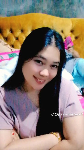 Bunda Naura profile icon