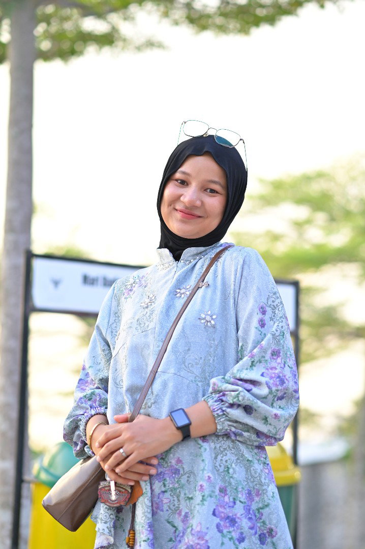 Putri Anggun profile icon