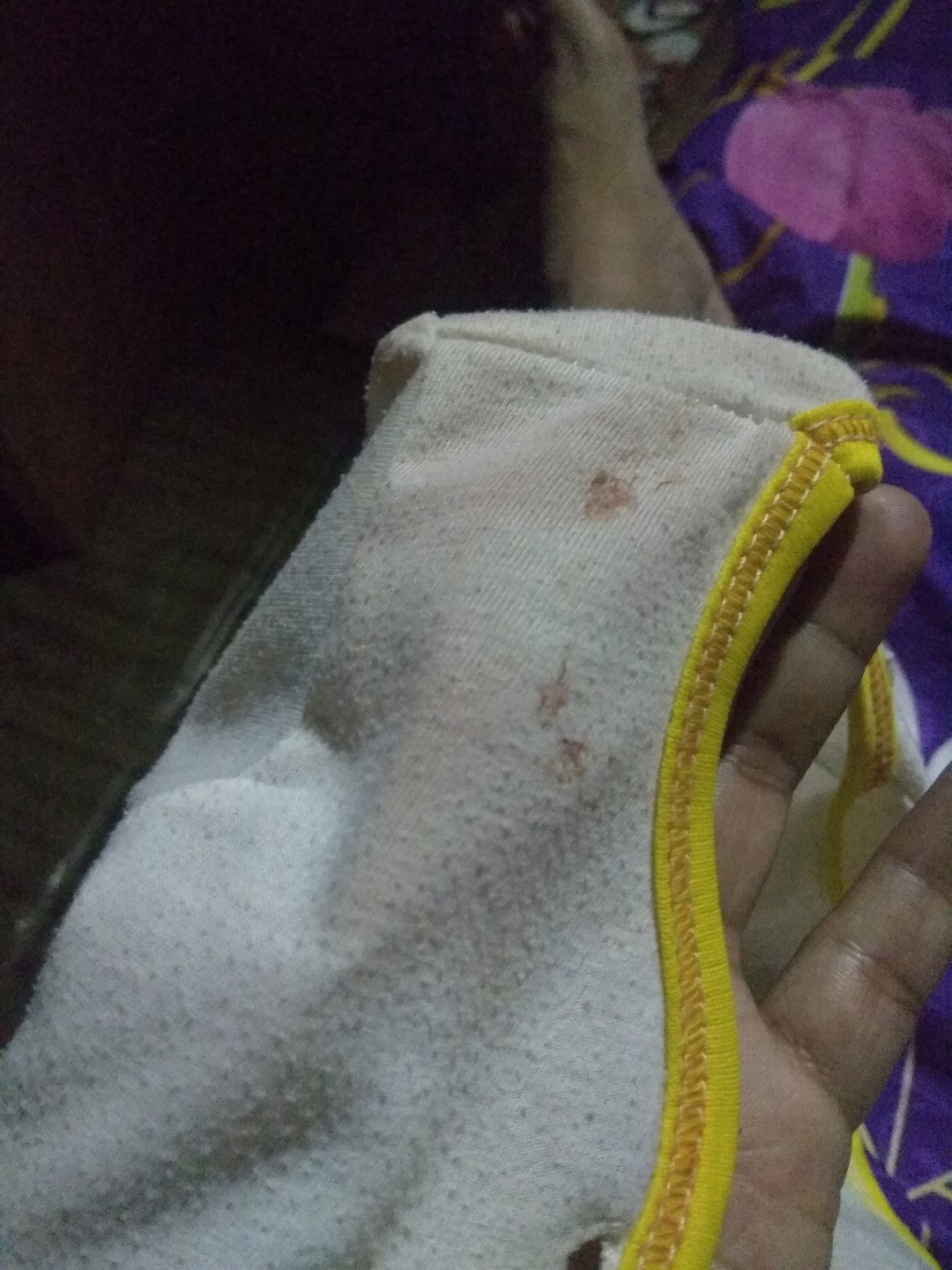 gumoh disertai darah