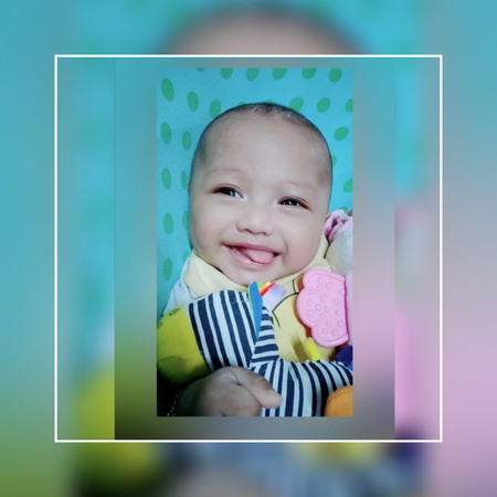น้อง3เดือน7วันน้องไม่ค่อยถ่ายเลยค่ะน้องสามสี่วันถ่ายทีควรทำยังไงค่ะแล้วการเปรี่ยนนมควรทำยังไงค่ะ