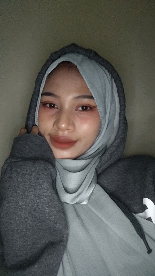 listiyani profile icon