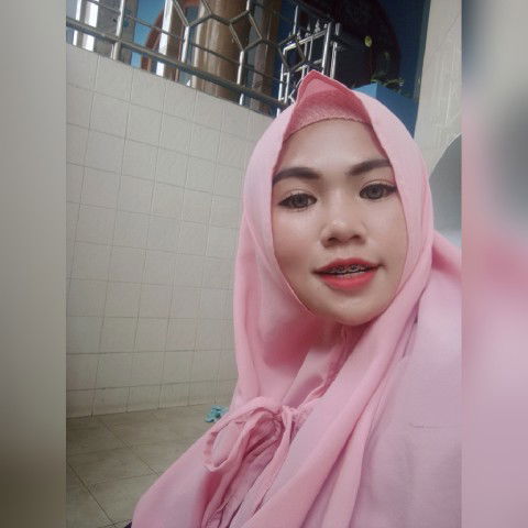 Nia Nurhalifah profile icon