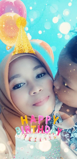 Yhulia Auwdy profile icon