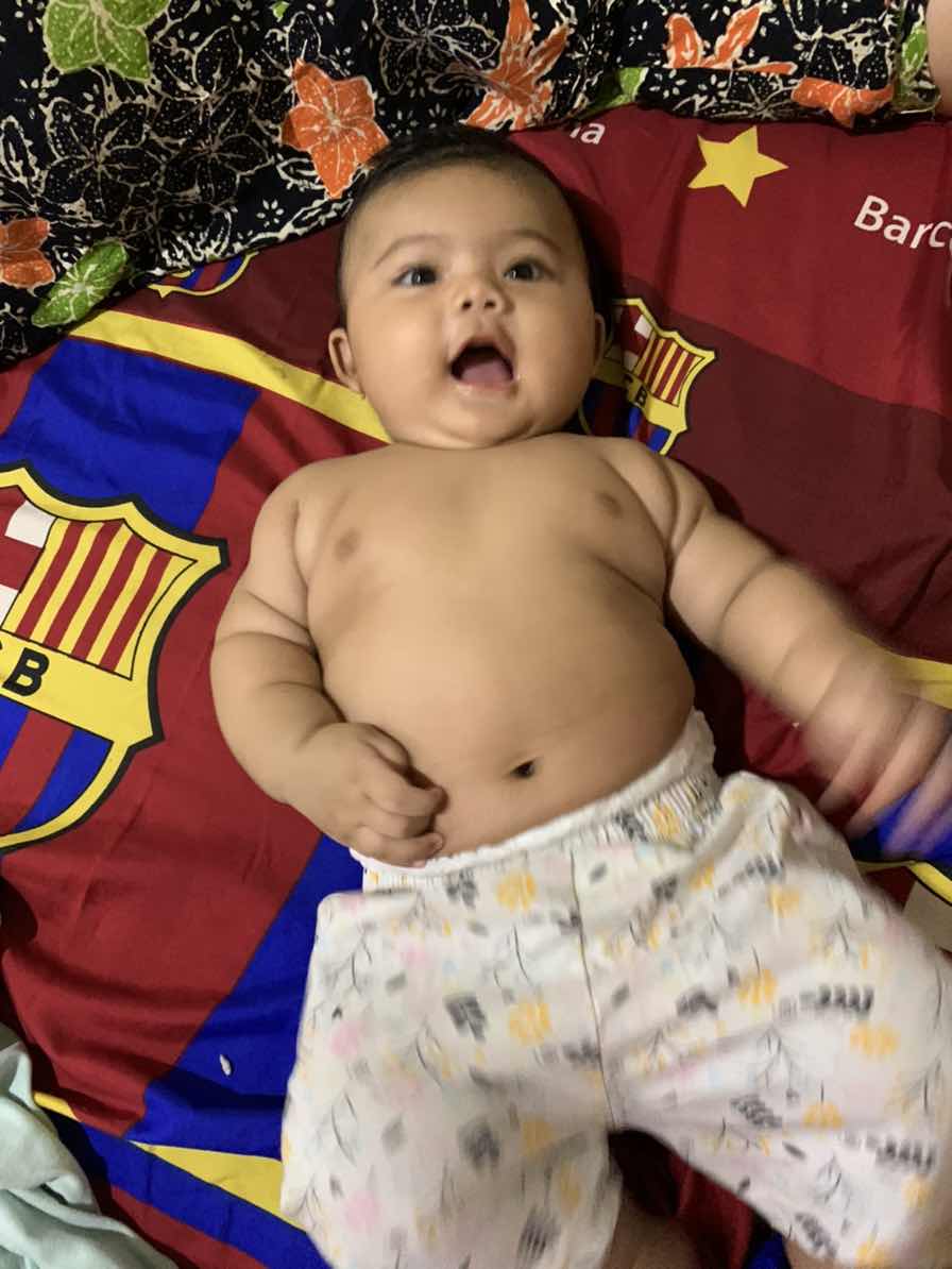 Stimulasi agar bisa tengkurap sendiri