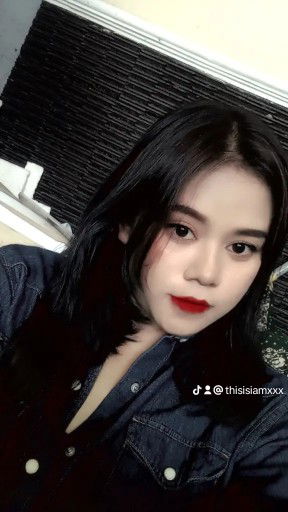 Salma Hallizah profile icon