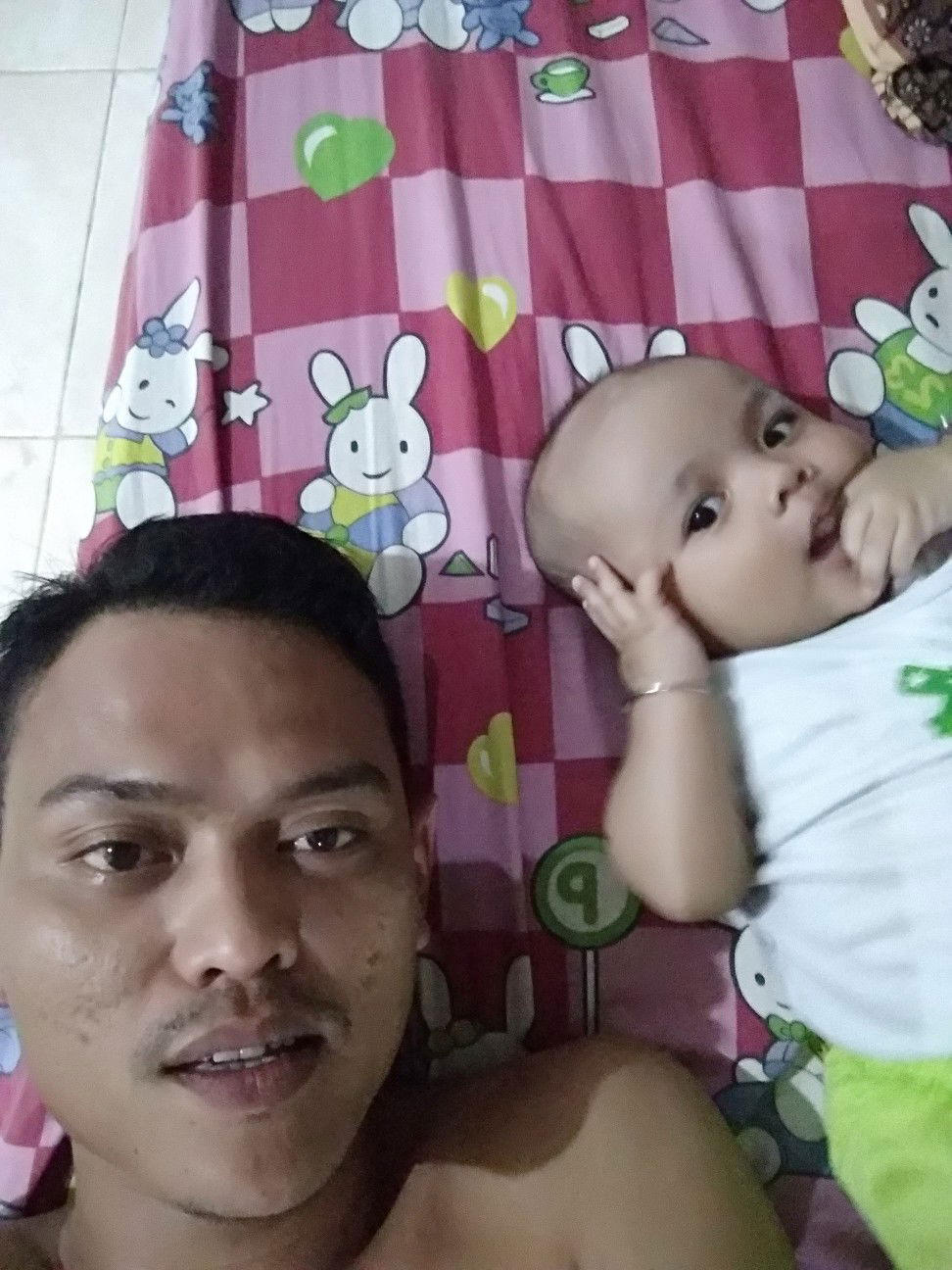 aris julaika profile icon