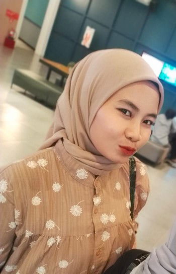 Linda Rukh Khan profile icon