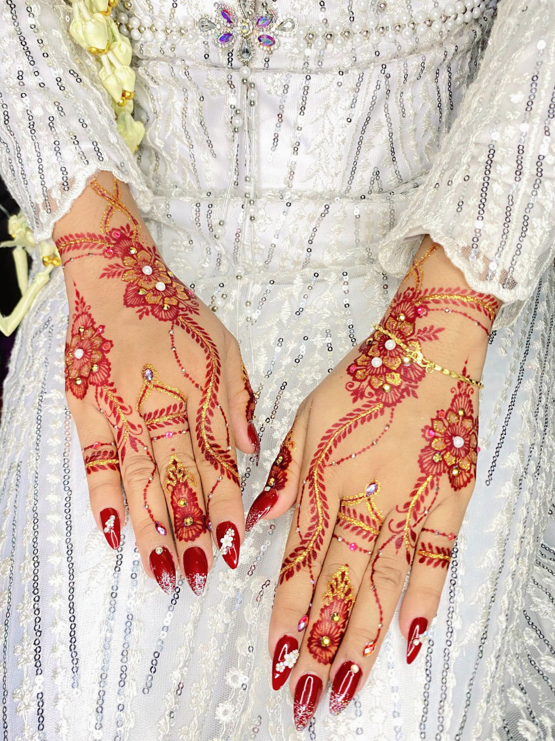 Indriyuni 24 profile icon