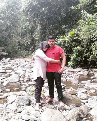 Indah Pratiwi profile icon