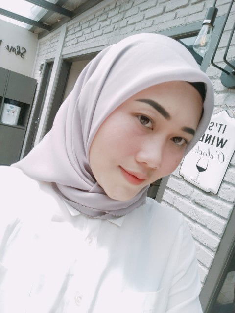 Oktavia Hadiwidjojo profile icon