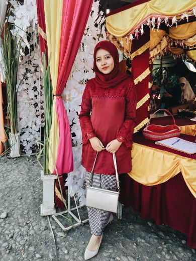 nida suhadi profile icon