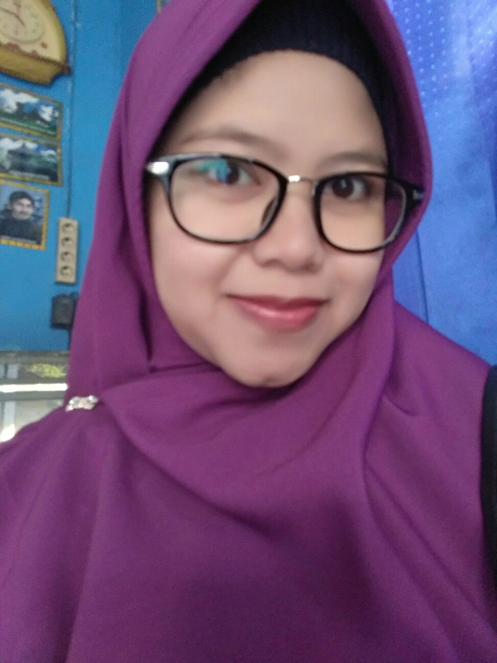 Hena Nurhasanah profile icon