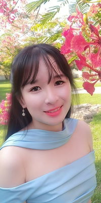 Nhung Lê profile icon