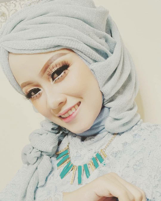 mela luthfiyah profile icon