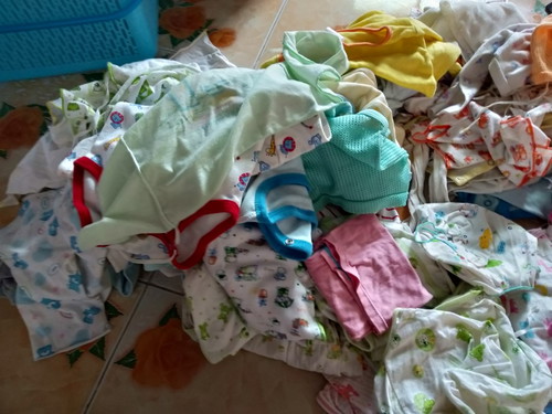 เสื้อผ้าของใช้ลูก