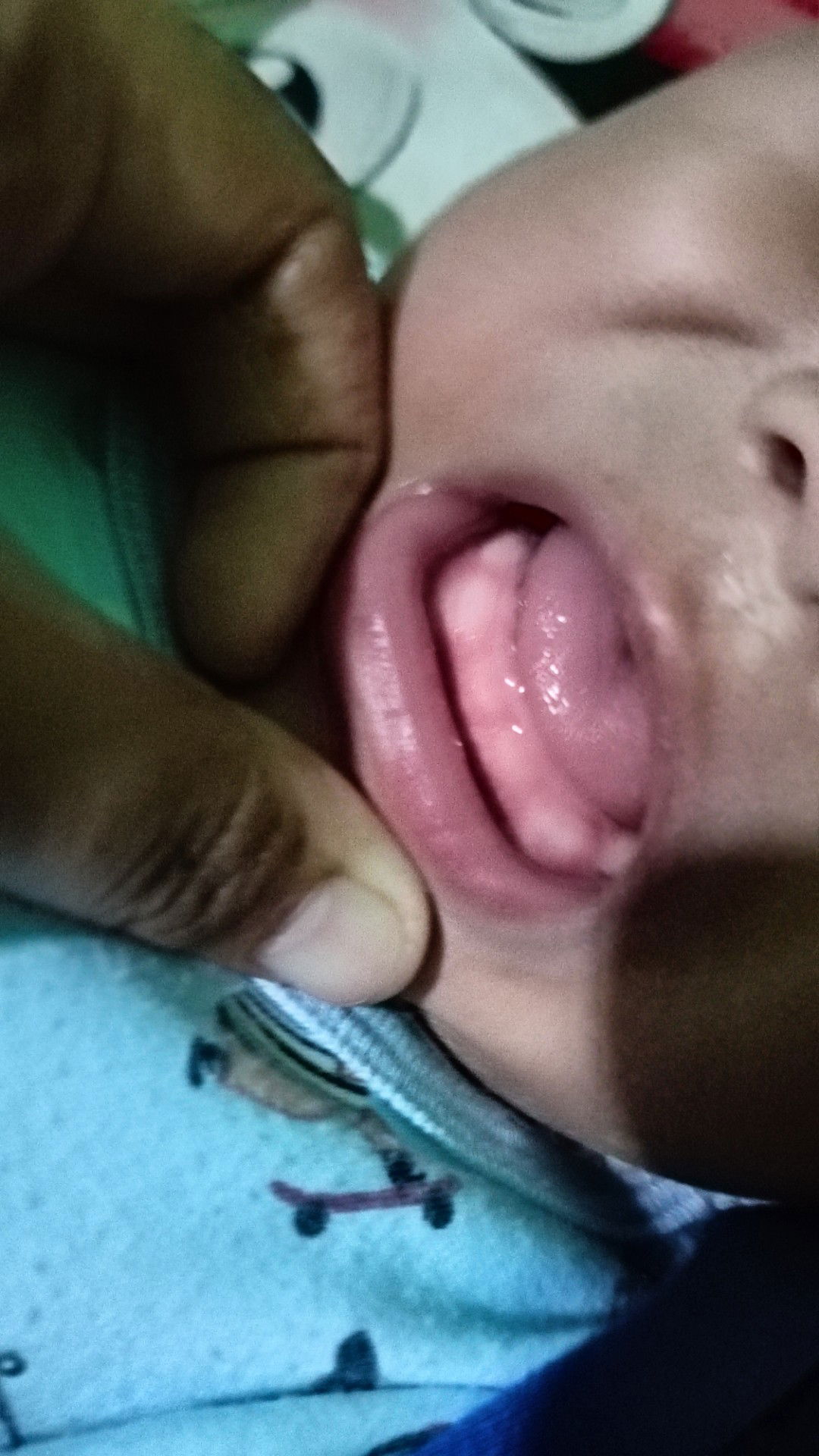 Bayi 4 bulan apa udah Tumgi?