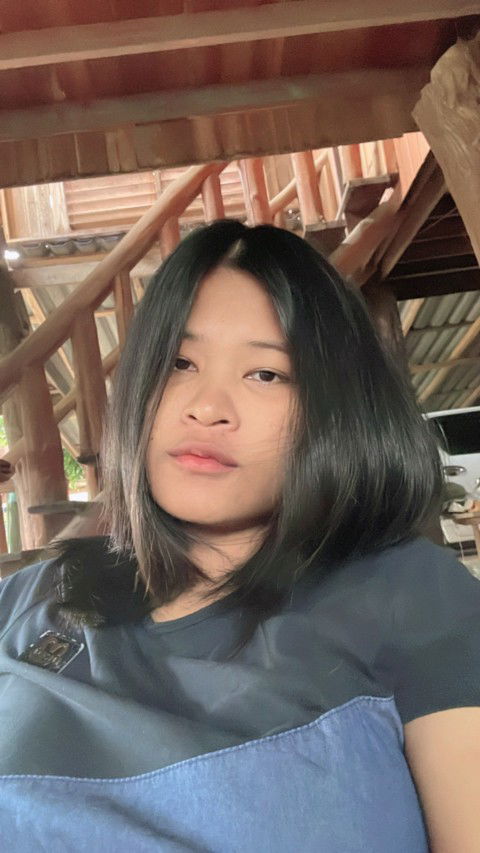 Sunari Janthai profile icon