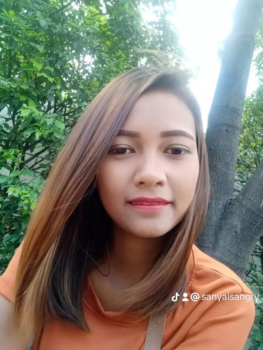 รักมากเจ็บมาก อยู่ให้ชินกับความรัก profile icon