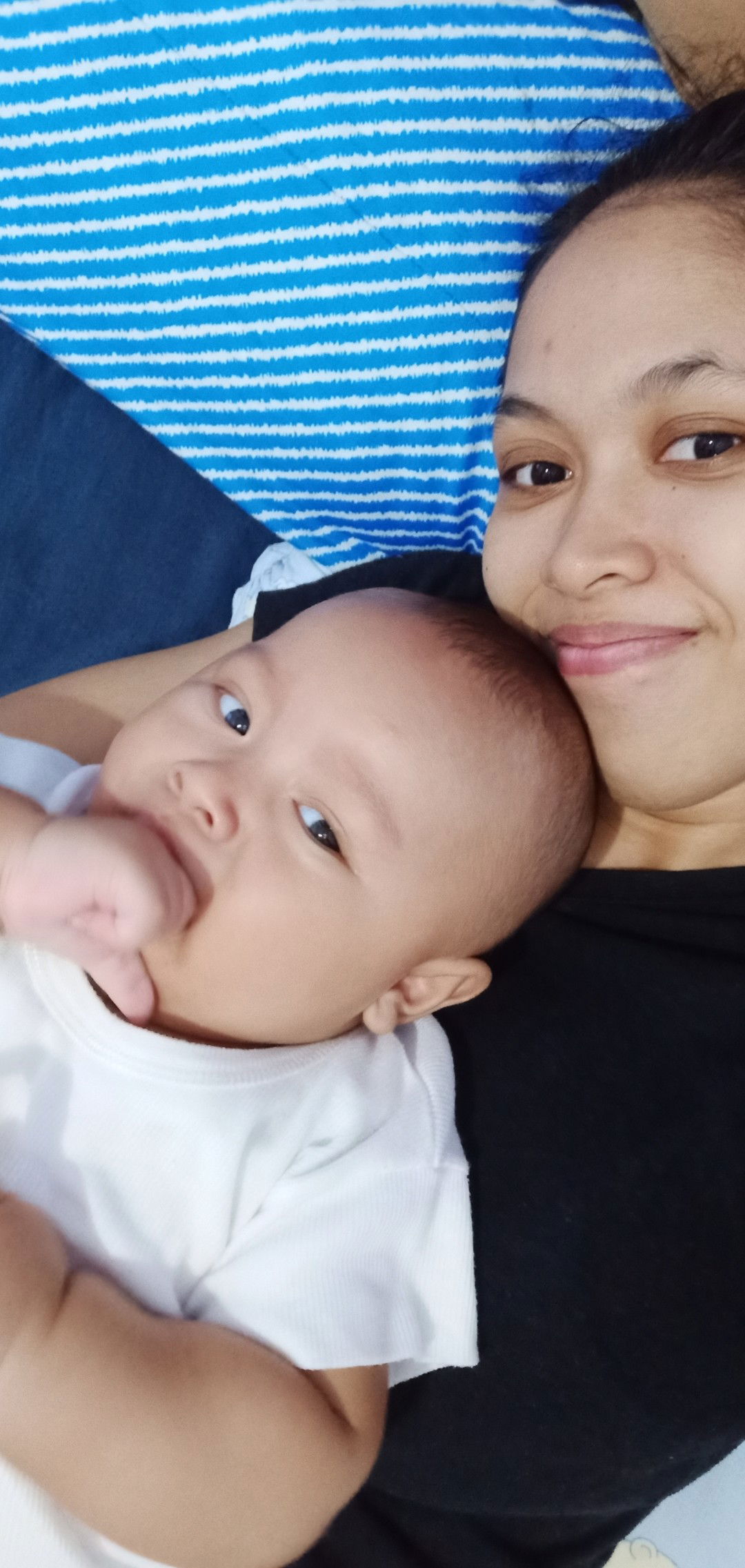 sinta purnamasari profile icon