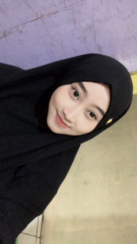 Agnia_ rahmaa profile icon