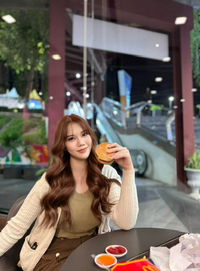 Karnteera B profile icon