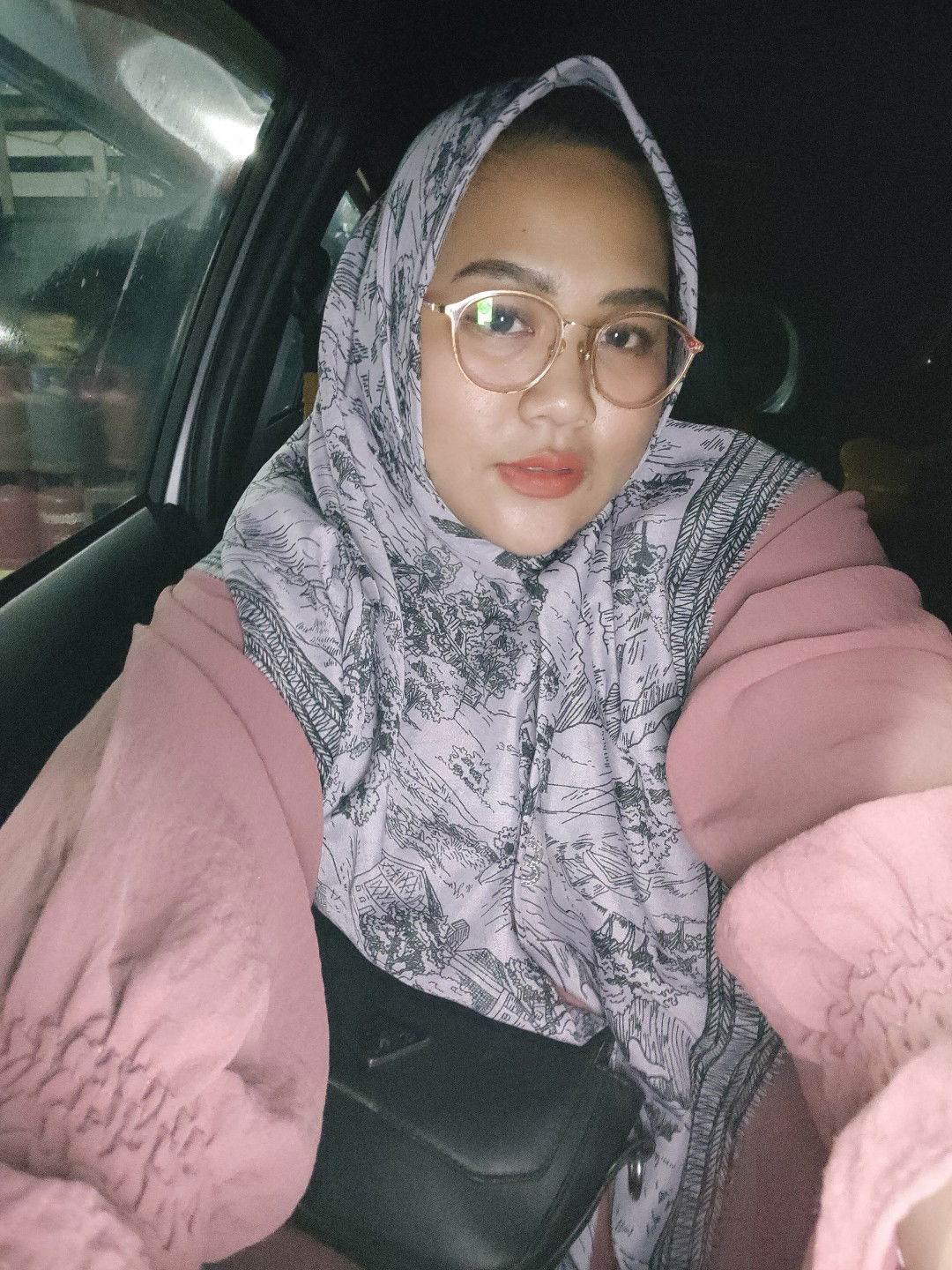 Helda niarna profile icon