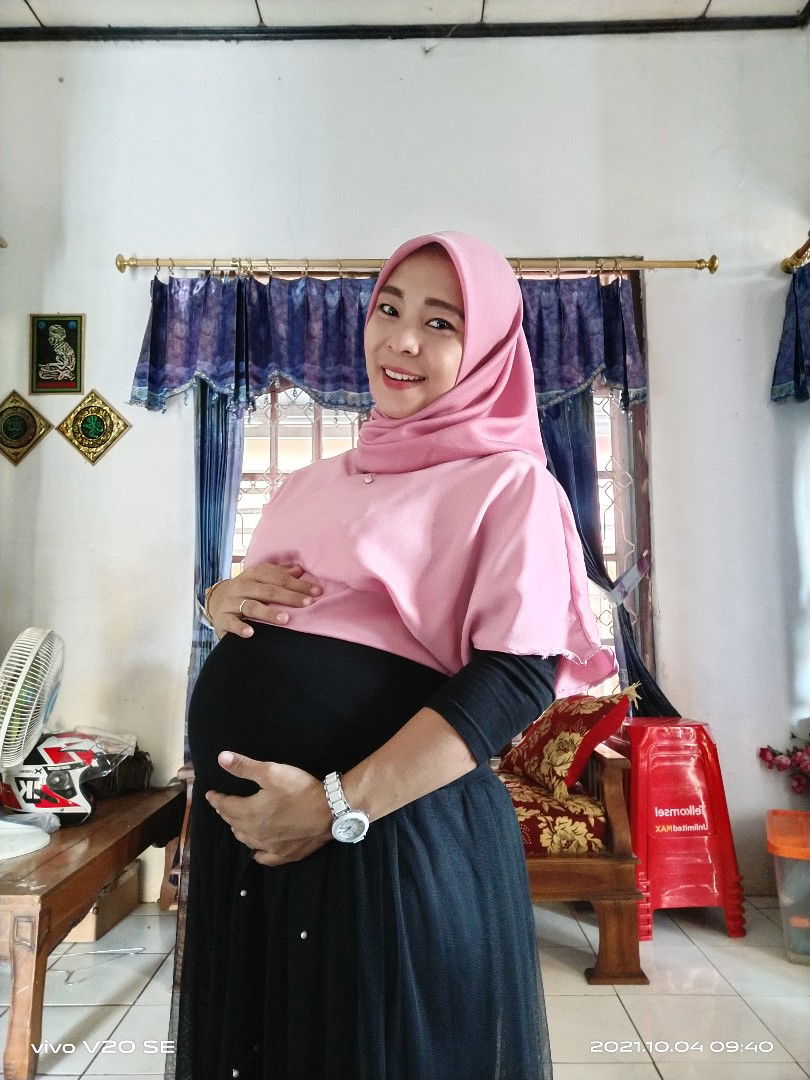 Neni Julianah profile icon