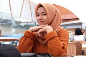 Dini Pratiwi profile icon