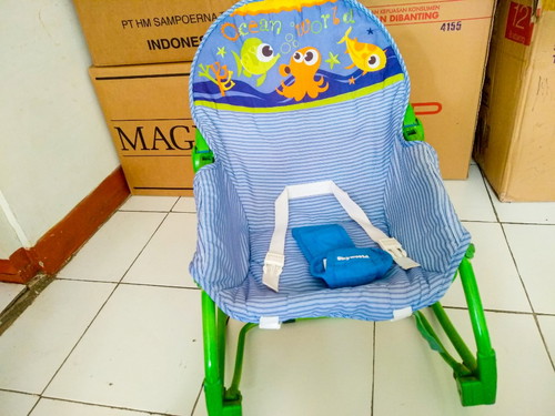 kursi goyang merk Sugar baby