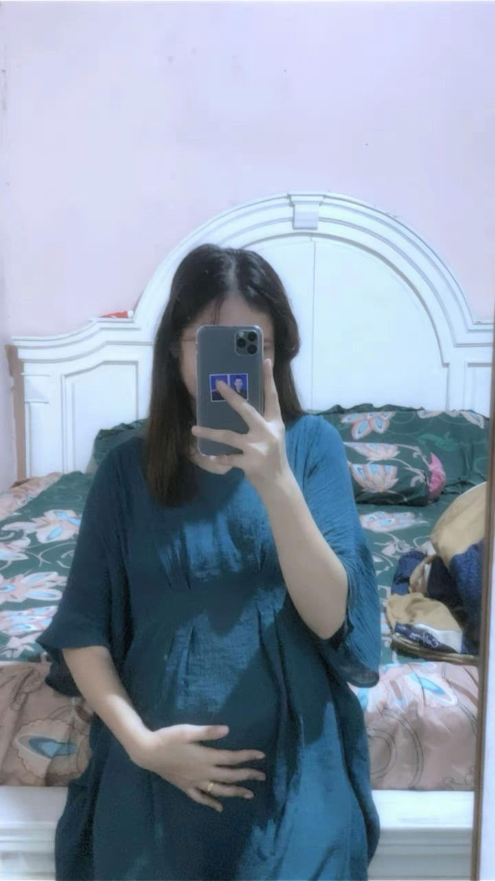 Putri Sarina profile icon