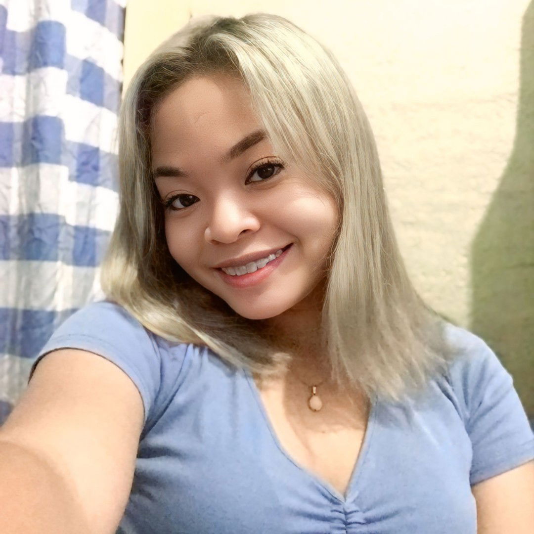 Mae Oliva profile icon