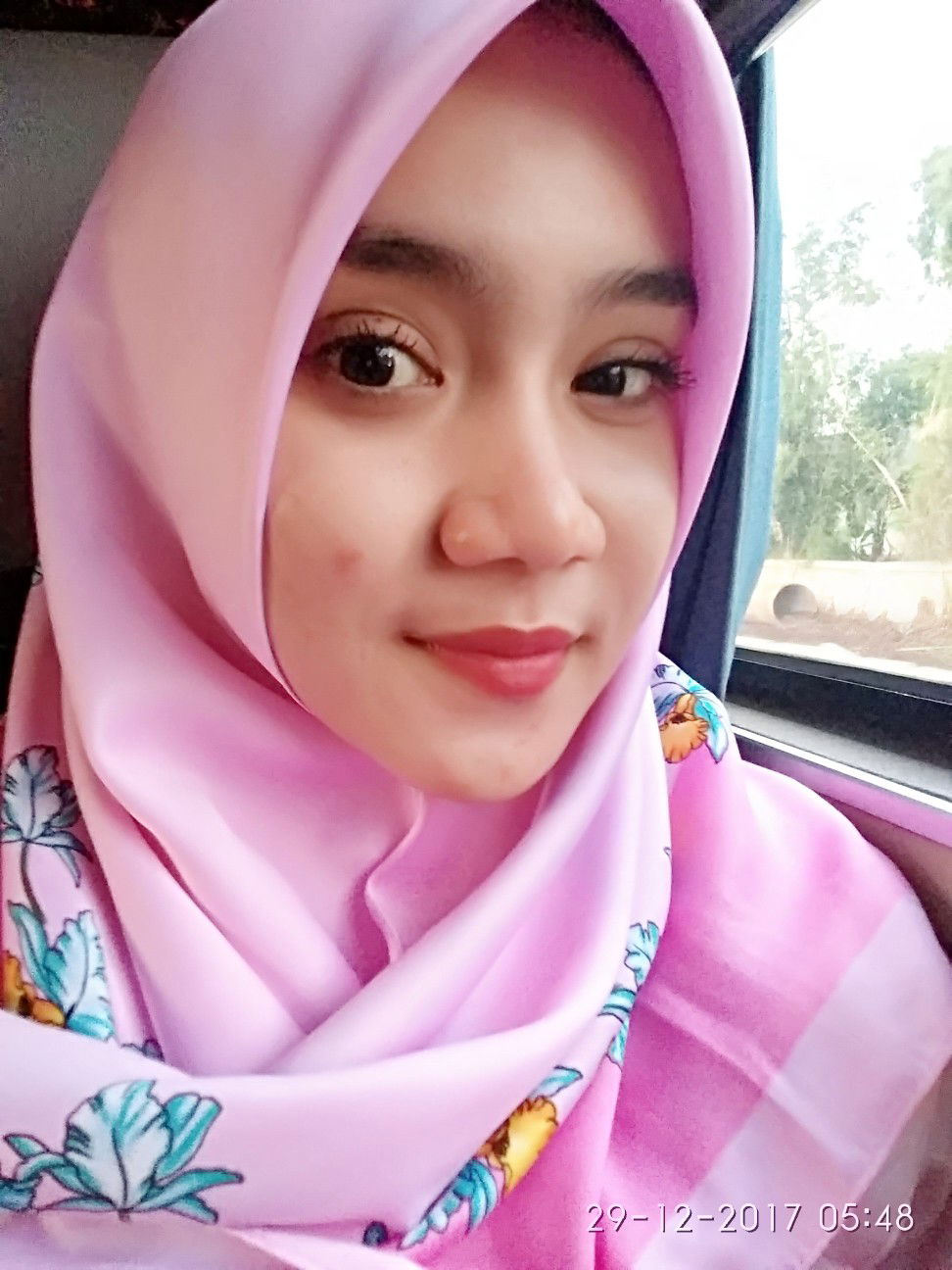 Dwi Lestari profile icon