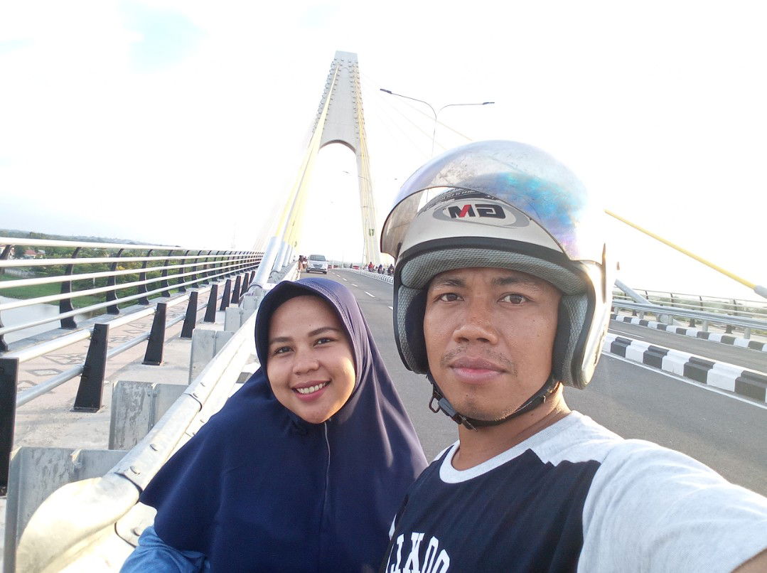 Rozi Novita profile icon