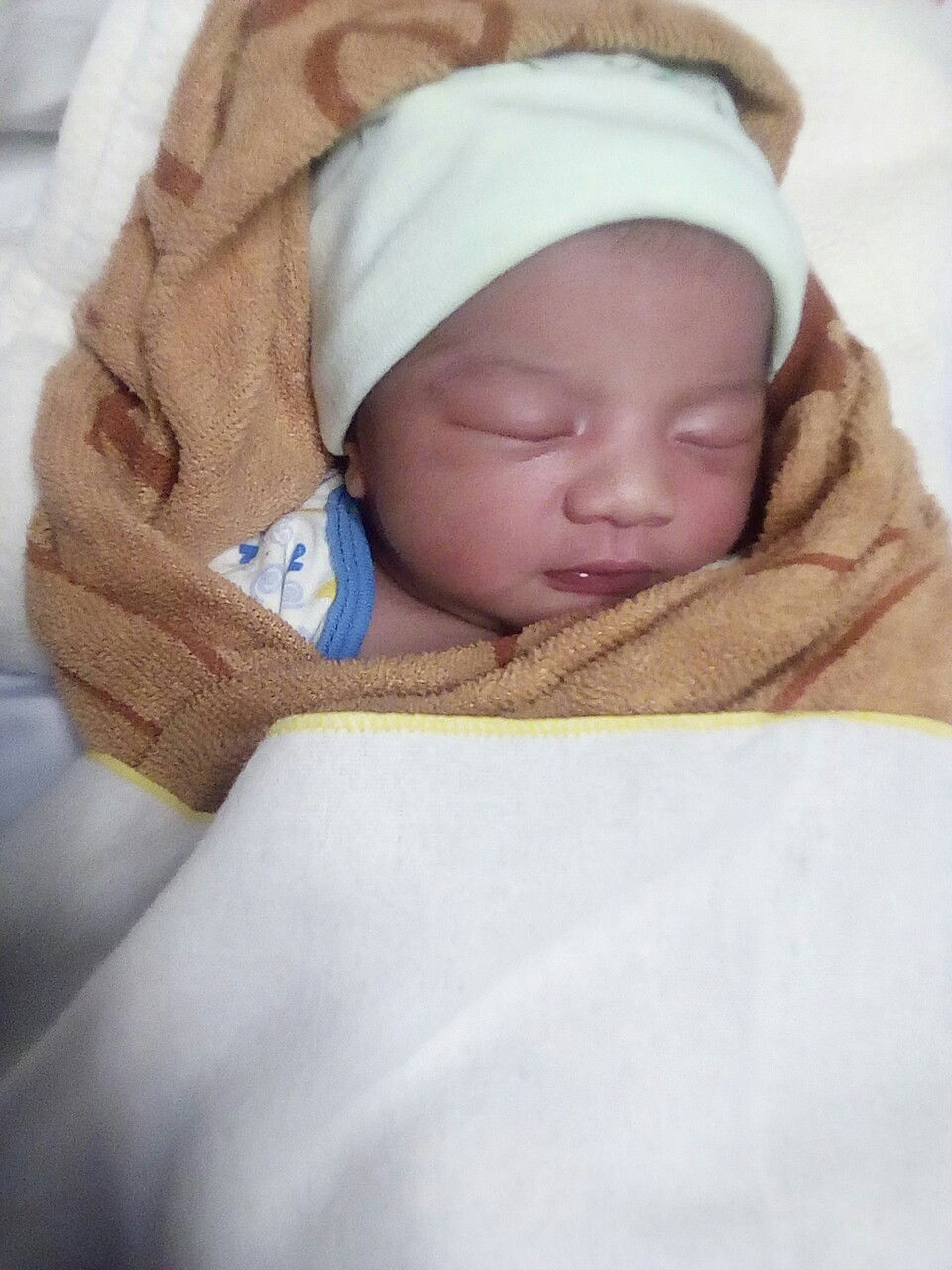 คลอดแร้ว