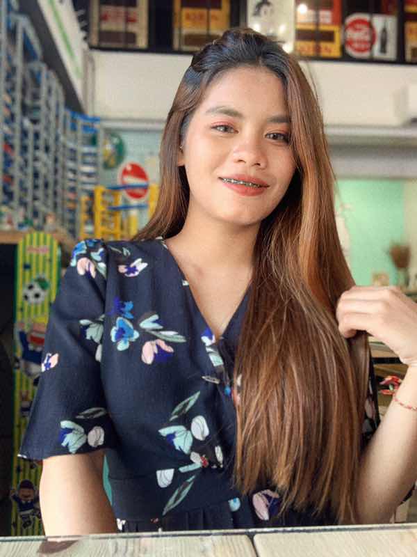 พลอย profile icon