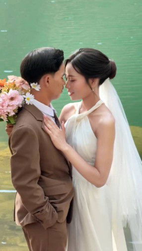 แพรว' ลี่ profile icon