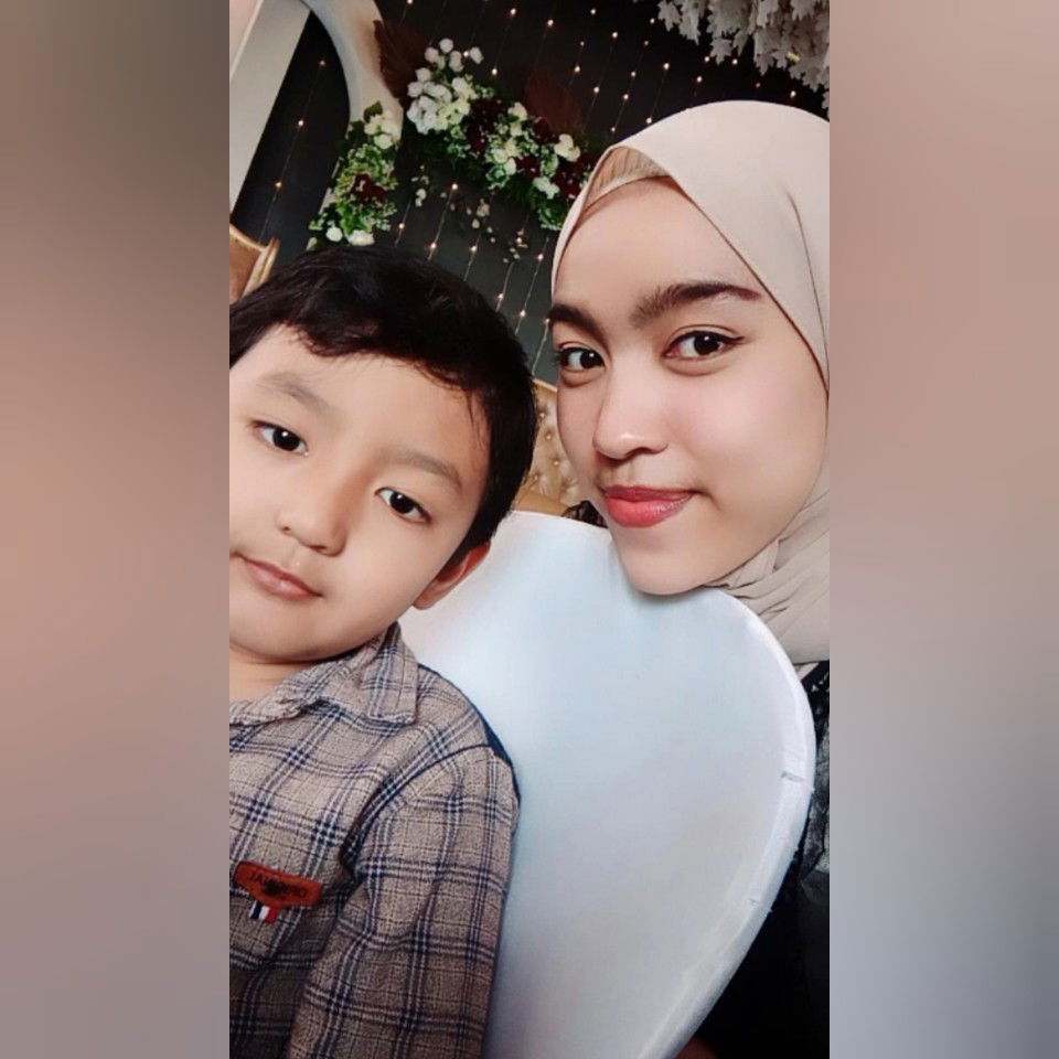 Rofika Leftyana Dewi profile icon