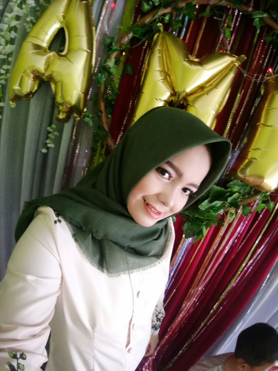 Heni Hanipah profile icon