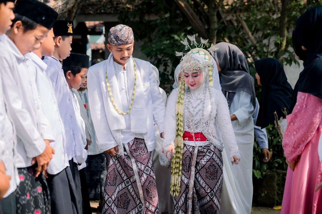 USWAH NUR ASYIYAH profile icon