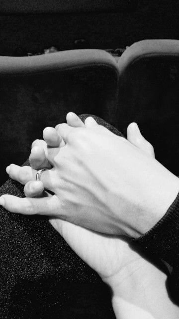 Tari Dwi profile icon