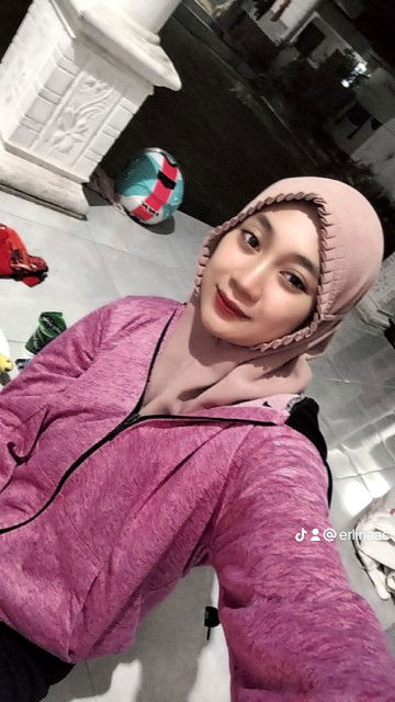 Erlina Ayu profile icon