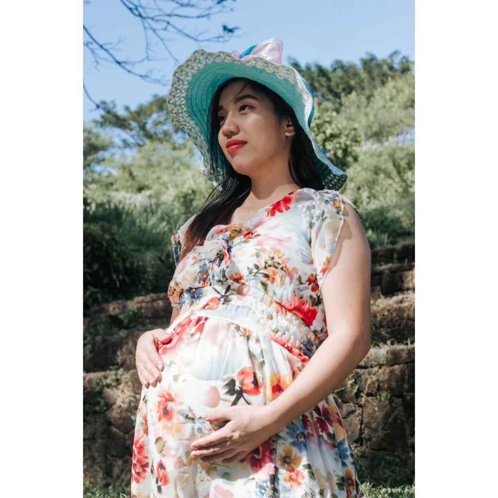Maternity Shoot on a Budget