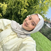 Destryanti Putri Anggini profile icon