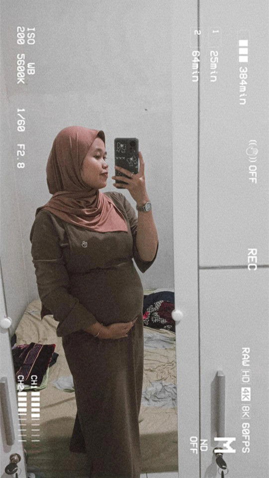 Wulan Aprianti profile icon